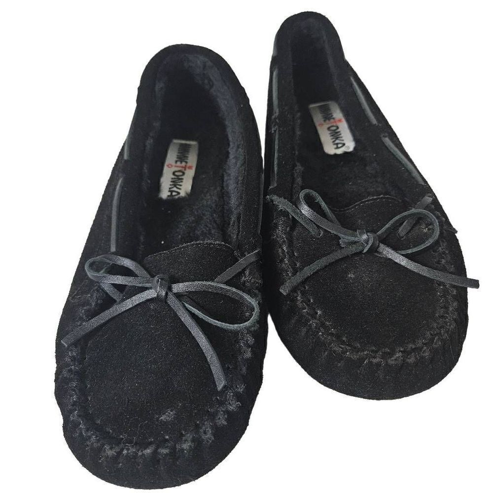Minnetonka slip-on shoes for women